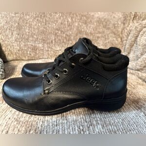 JEEP Black Leather Boots Style 14025 Leather Womens Size 10 Lace Up EUC (A)